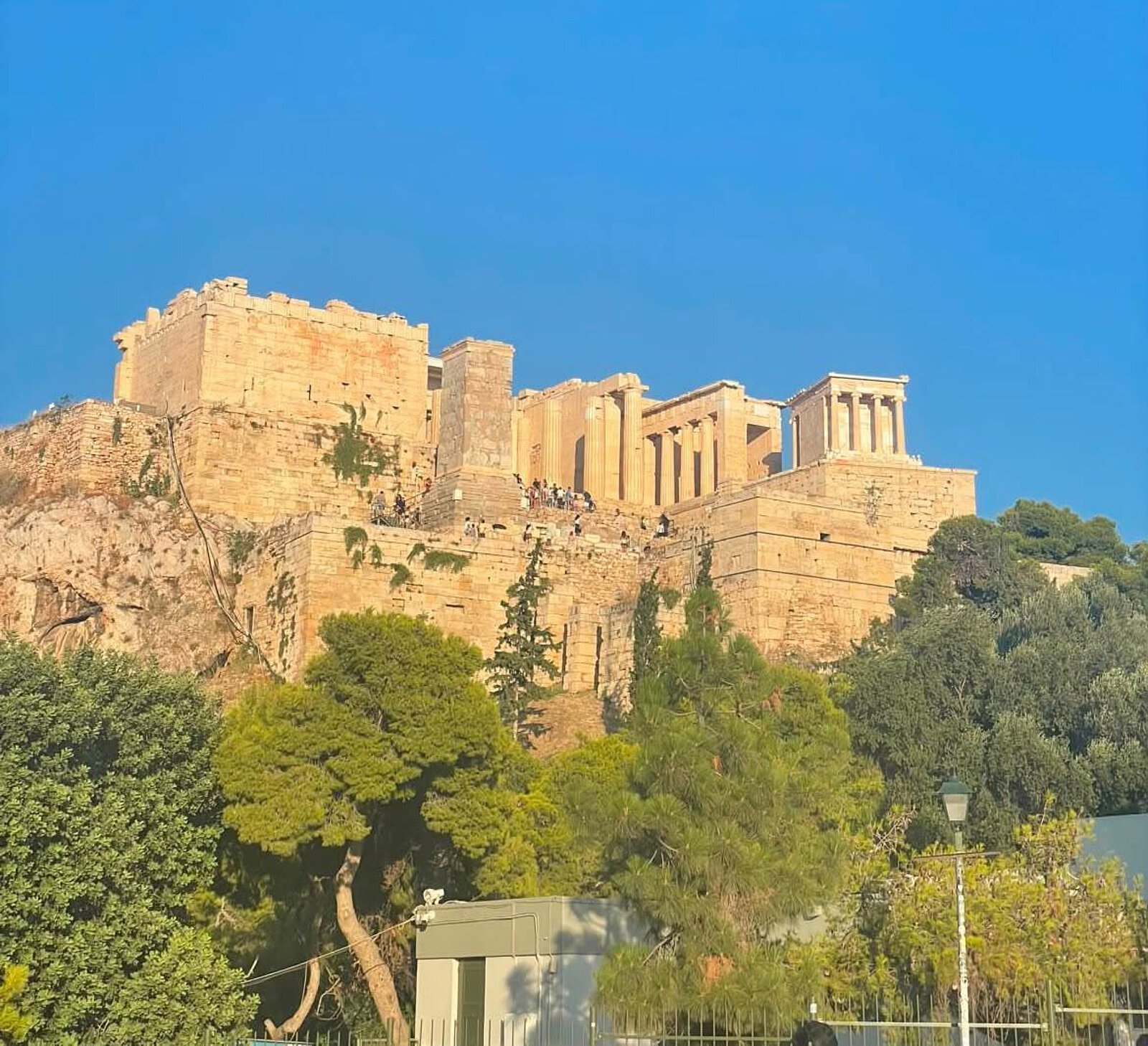Akropolis bei Tag
